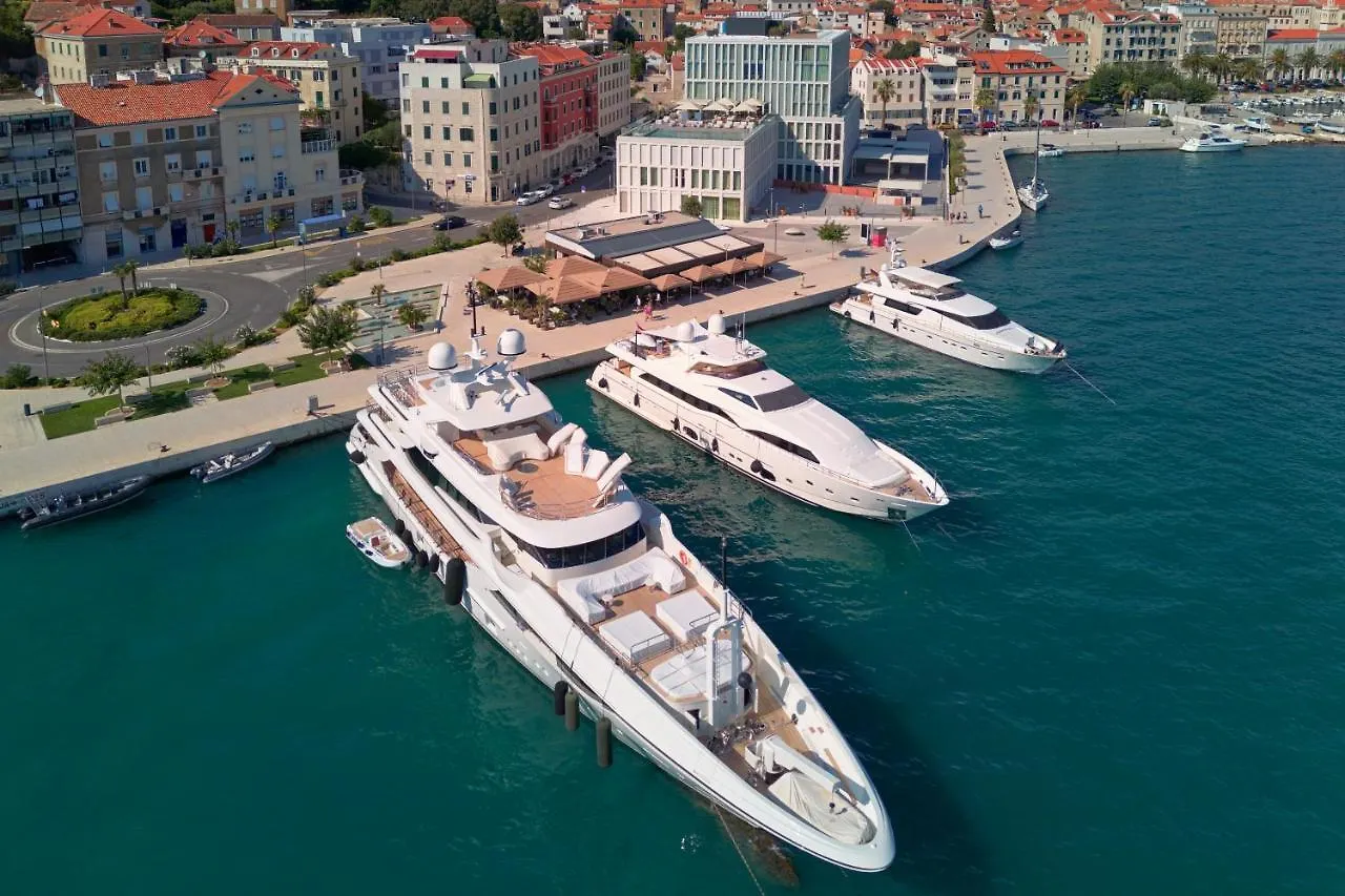 Hotel Ambasador Split 5*,