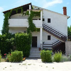 Appartement Niki Pula