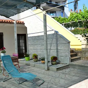 apartments-villa-ada.pula-hotels.org/